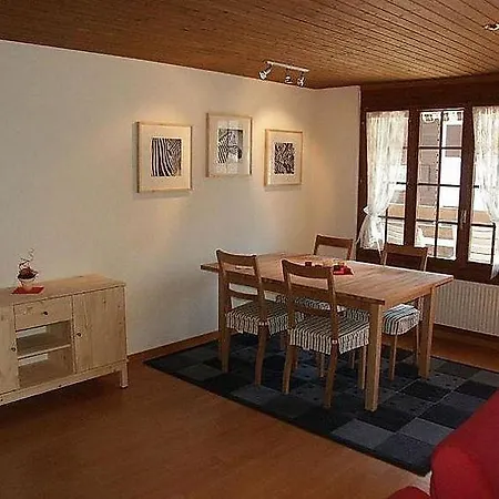 Saanen Sleeps 6 Wifi Γκστάαντ